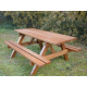 Table Jura en bois teinté acajou doré